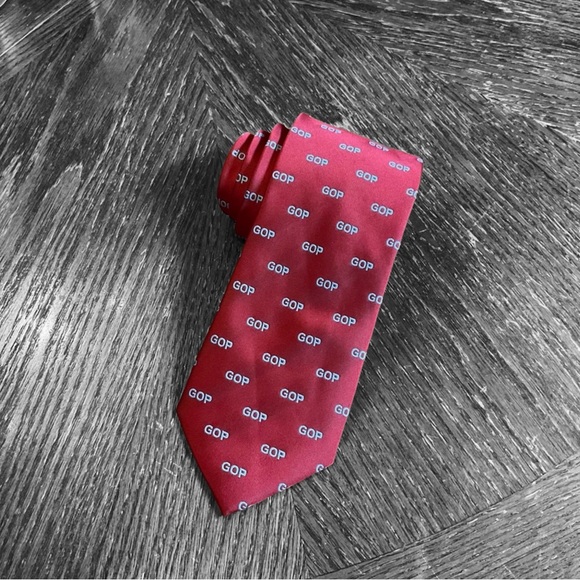 🇺🇸🐘”GOP” Men’s Republican Necktie! - Picture 13 of 13